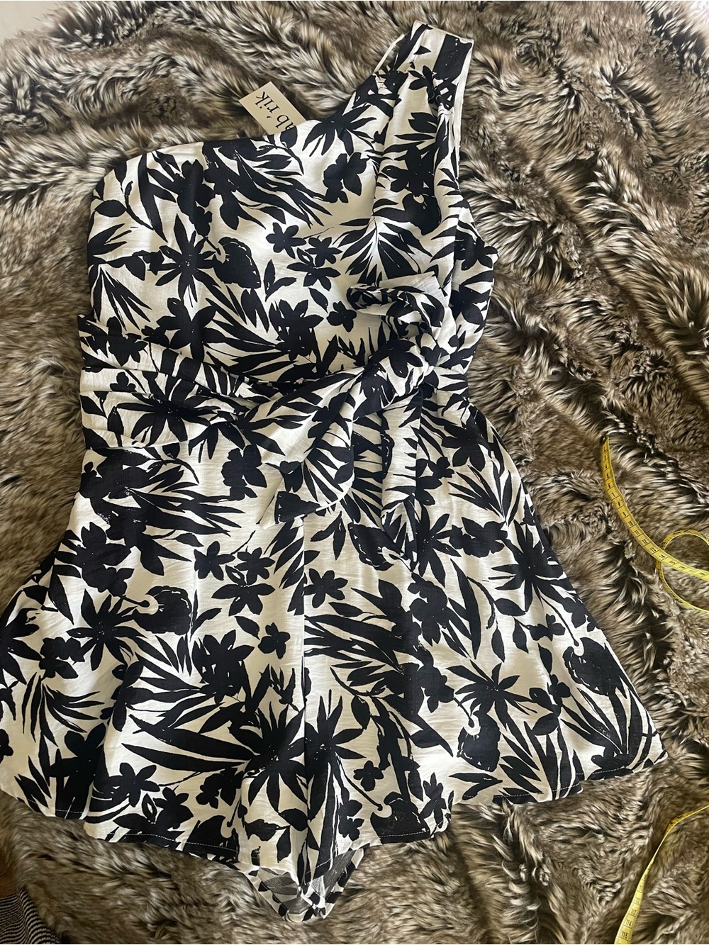 fab'rik Black & White One Shoulder Floral Romper